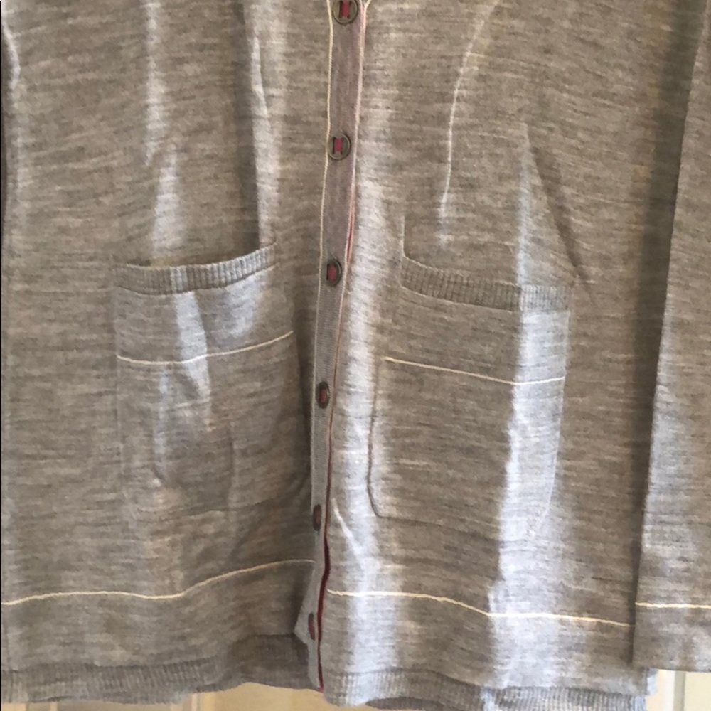 Label + thread sweater - Picture 2 of 8